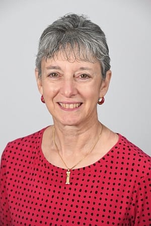 RobinGColes_MDR-2_6979-300x photo of Robin G Coles wearing a pink blouse